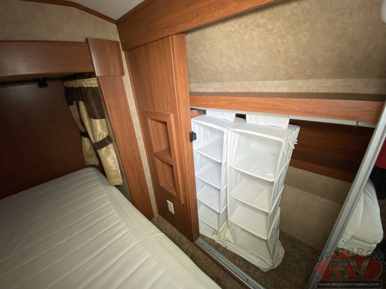 A photo of this 2012 Heartland Greystone 29MK
