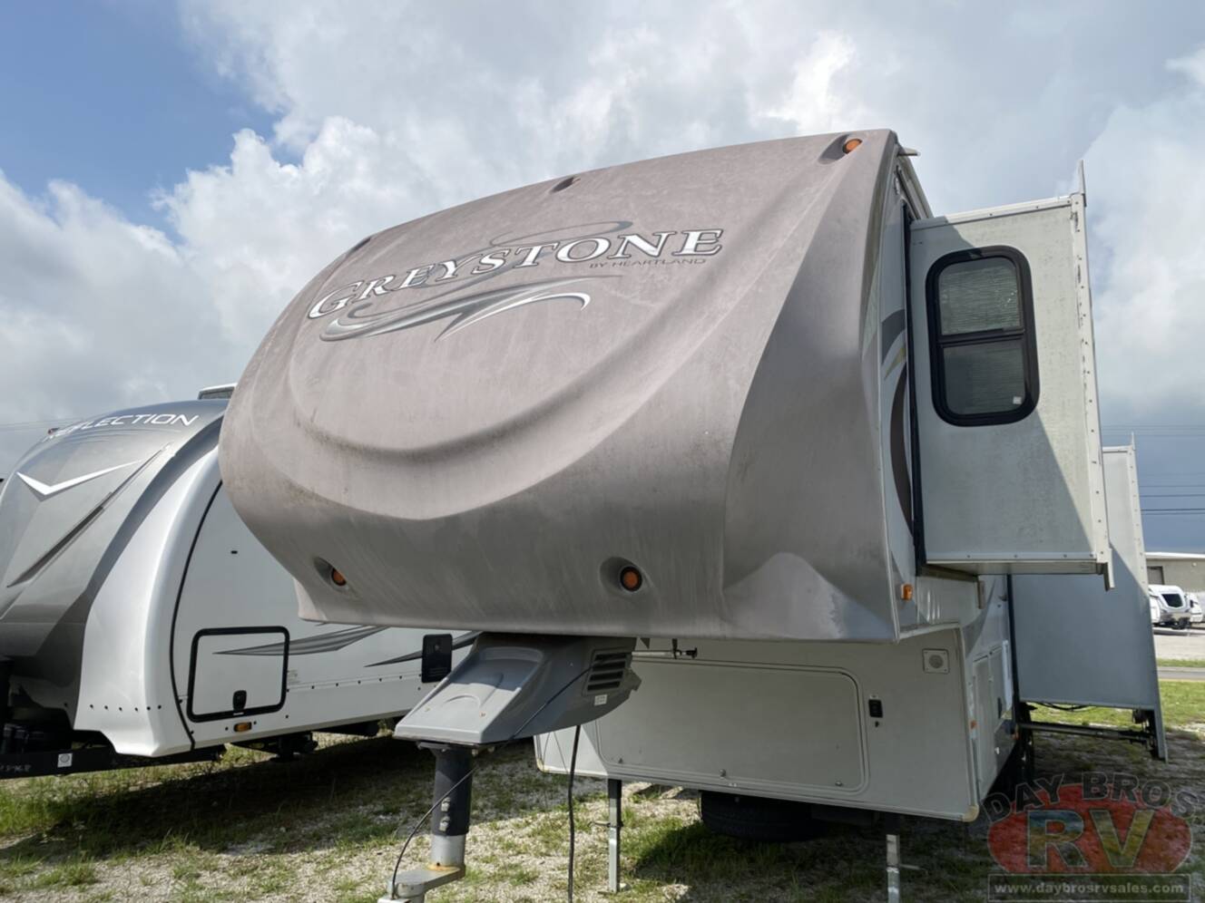A photo of this 2012 Heartland Greystone 29MK