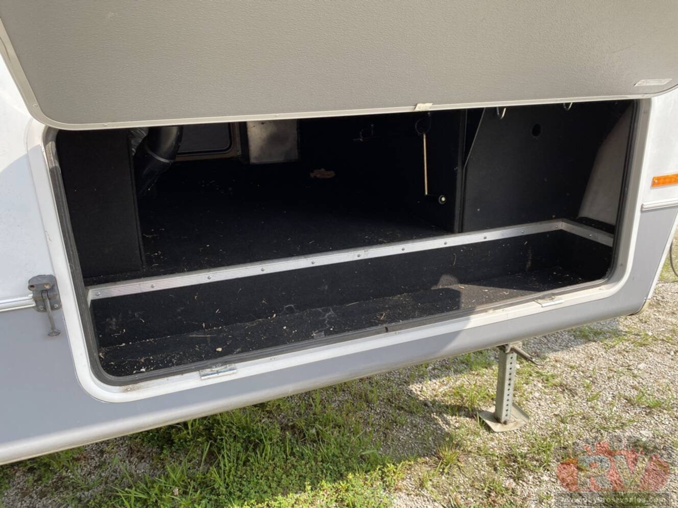 A photo of this 2012 Heartland Greystone 29MK