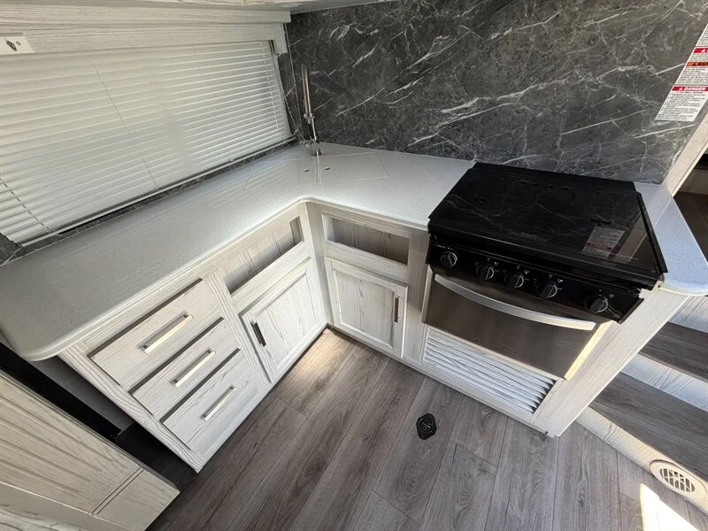 2021 Eclipse RV Attitude 3322SAG