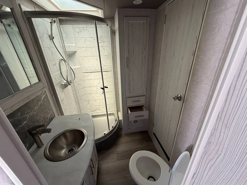2021 Eclipse RV Attitude 3322SAG