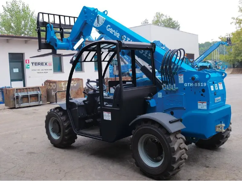 2024 Genie GTH-5519
