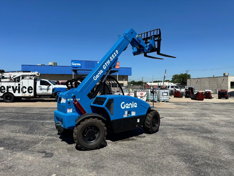 2024 Genie GTH-5519