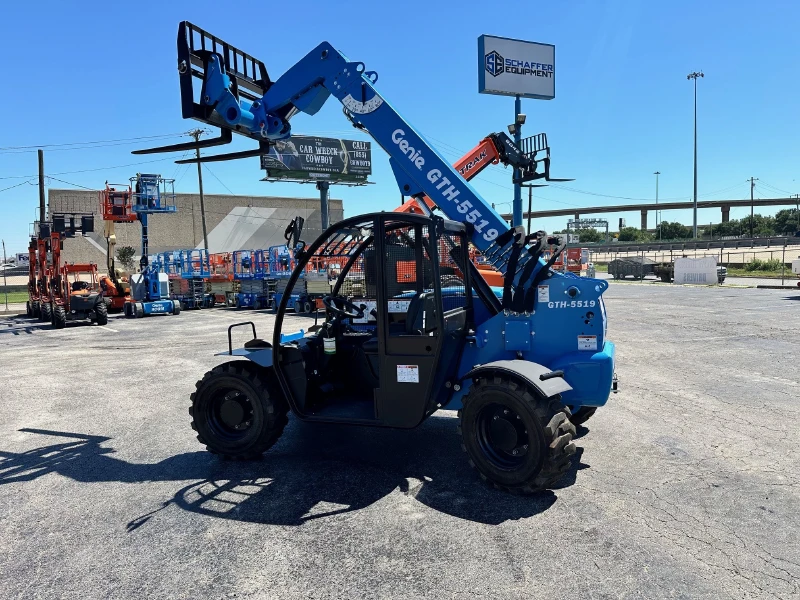 2024 Genie GTH-5519