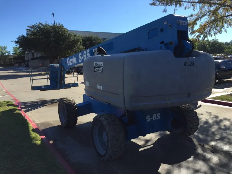 2011 Genie S-65