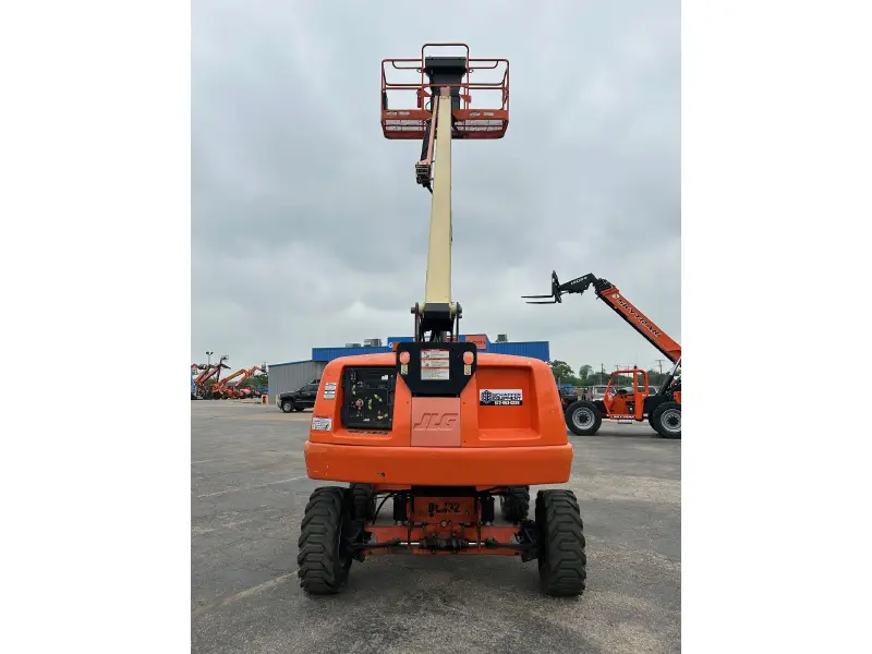 2013 JLG 400S