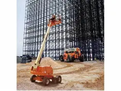 2013 JLG 400S