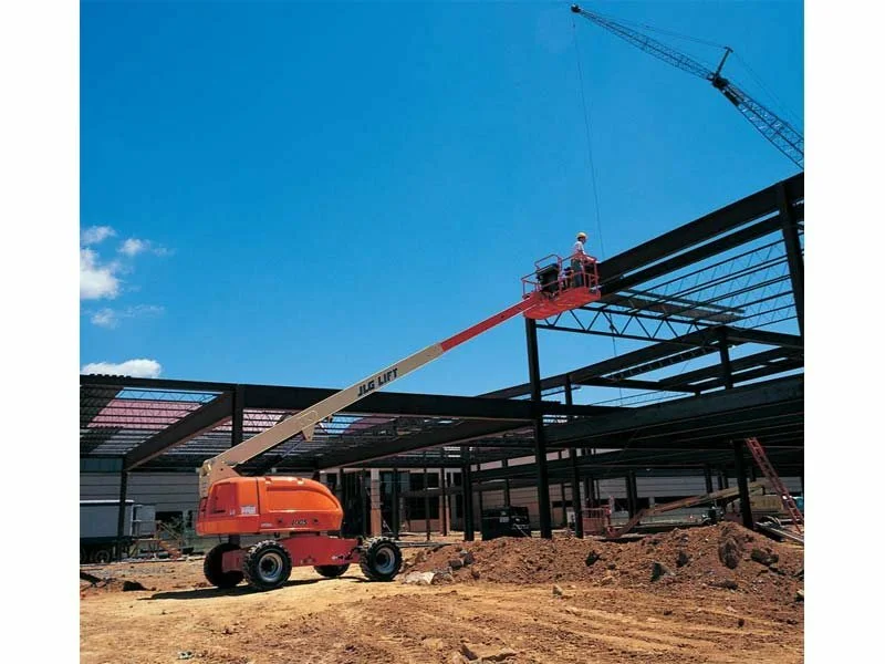 2013 JLG 400S
