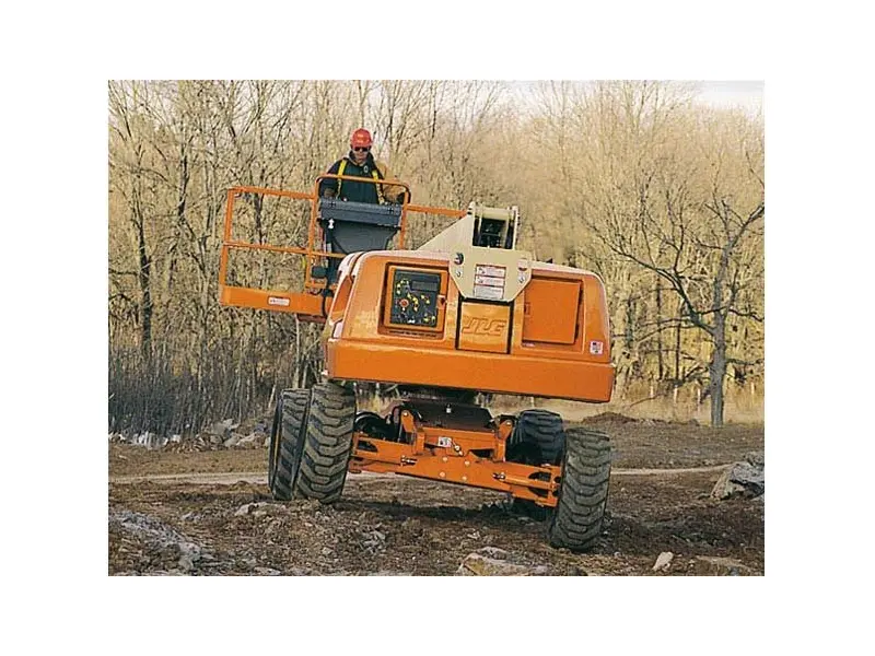 2013 JLG 400S