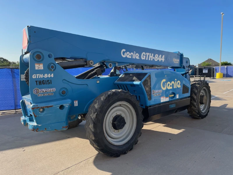 2021 GENIE GTH-844