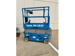 2021 GENIE GS-1932