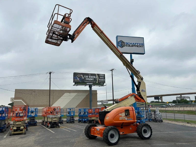 2019 JLG 600AJ