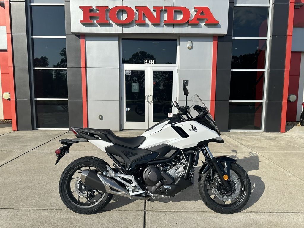 2026 Honda® NC750X DCT X DCT ABS in Granite Falls, NC
