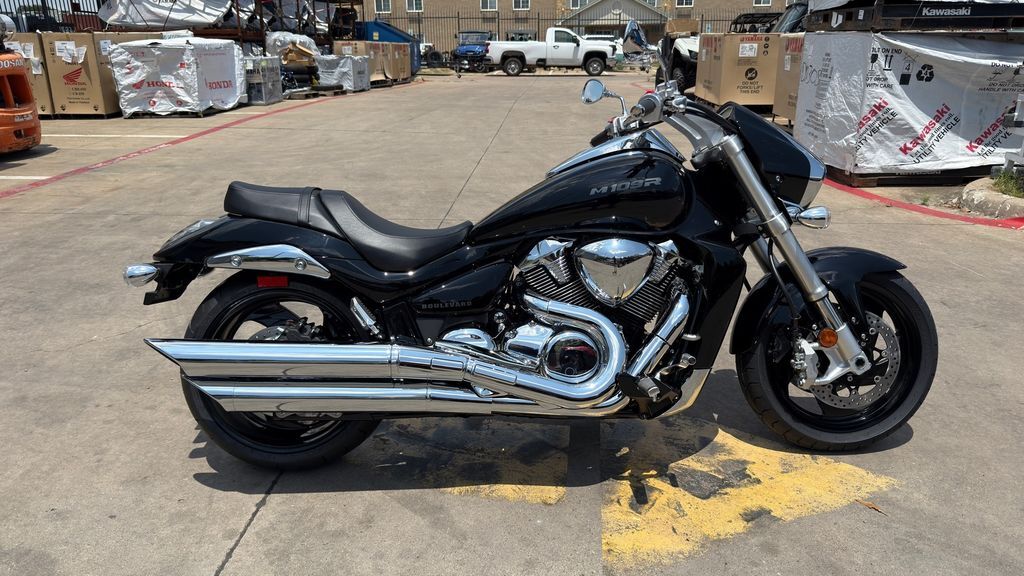 2025 Suzuki Boulevard M109R M109R in Rockwall, TX