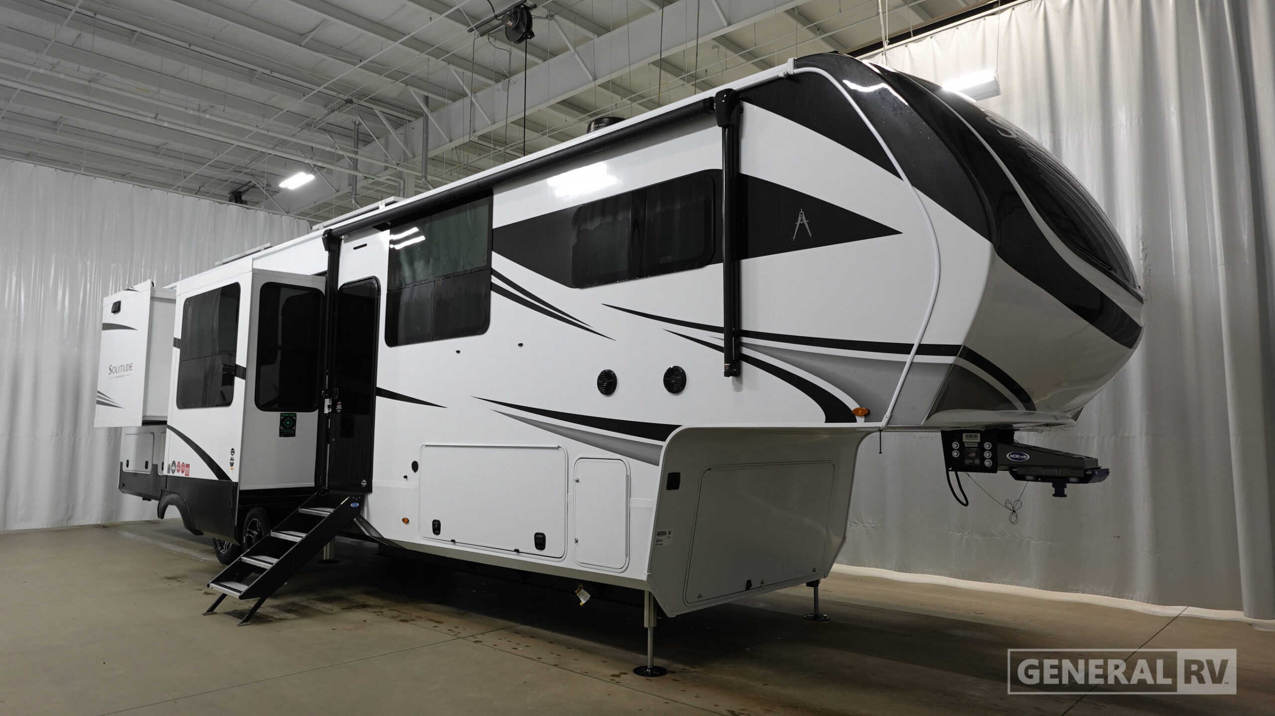 2027 Grand Design SOLITUDE 390RK in huntley IL