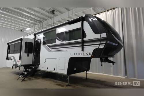 2027 Grand Design SOLITUDE 2903RL in birch run MI