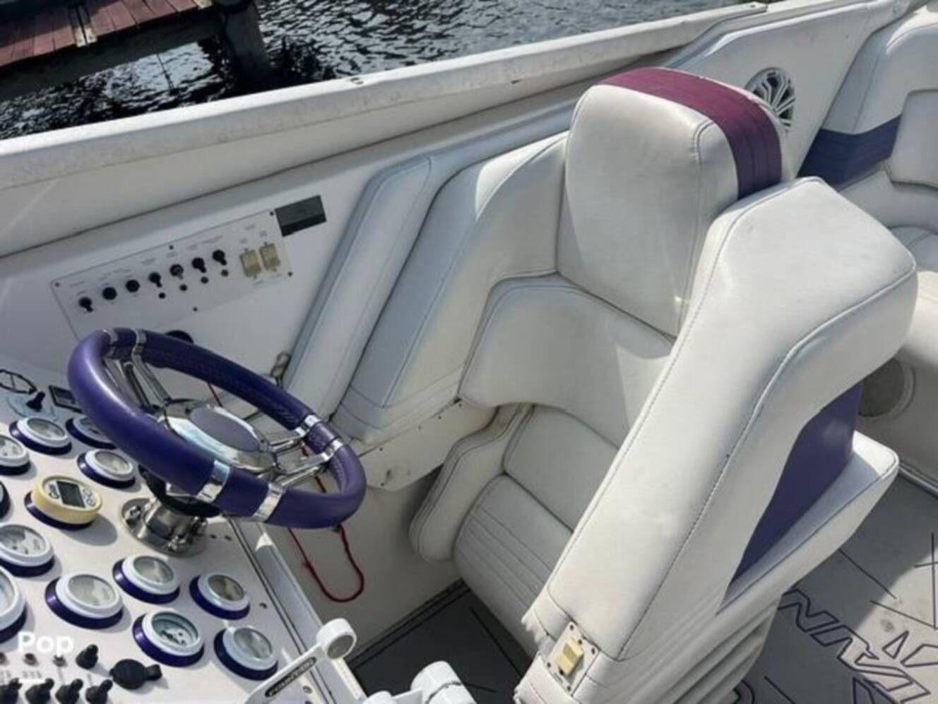 A photo of this 1998 Fountain Lightning 42