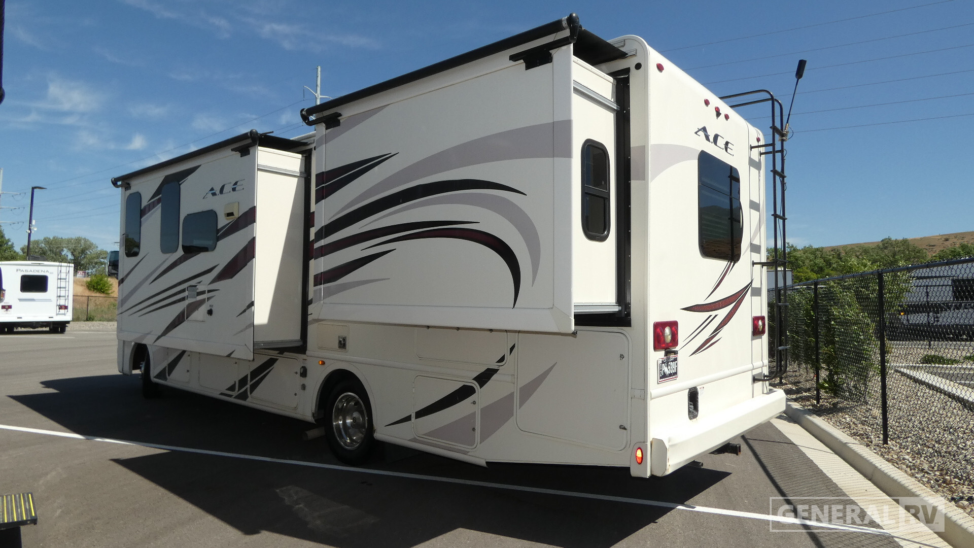 2018 Thor Motor Coach ACE 29.4 in south weber UT