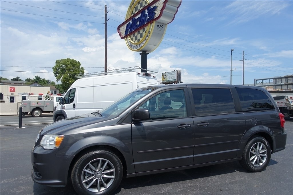 2016 DODGE GRAND CARAVAN SE in Reading, PA