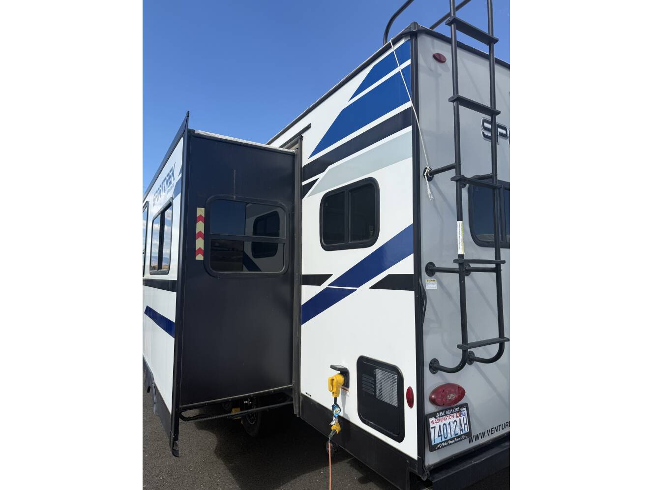A photo of this 2022 Venture Rv SPORTTREK 251 VRK 251 VRK
