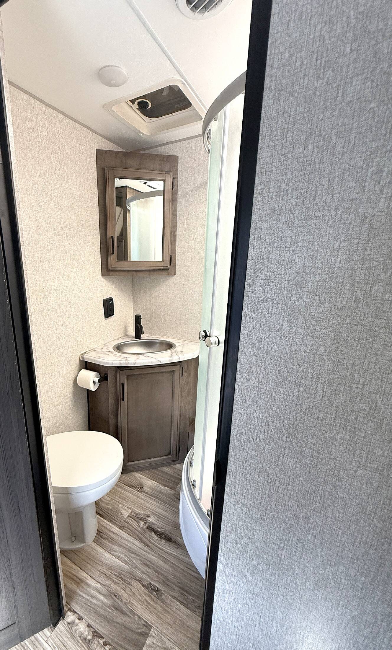 A photo of this 2022 Venture Rv SPORTTREK 251 VRK 251 VRK