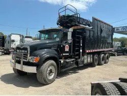 2005 Mack GU713