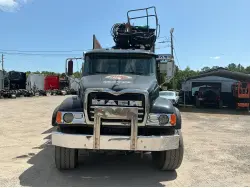 2005 Mack GU713