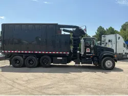 2005 Mack GU713