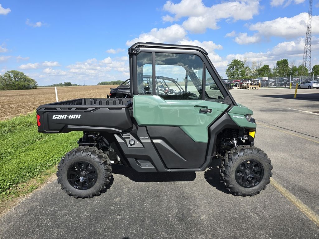2026 Can-Am DEFENDER DPS CAB HVAC HD10 DPS CAB HD10 in wilmington OH