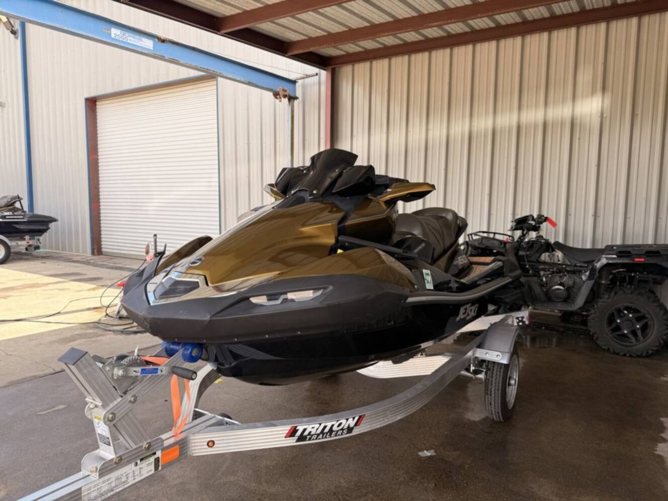 A photo of this 2023 Kawasaki Ultra® 160LX