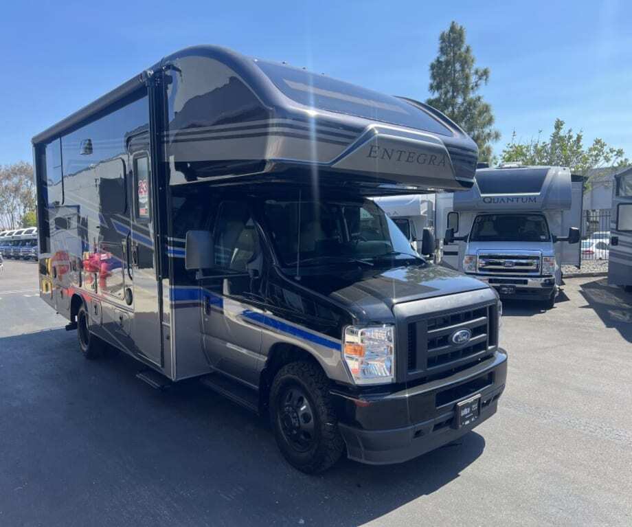 2027 Entegera ODYSSEY 24B-EST-FBP in san diego CA