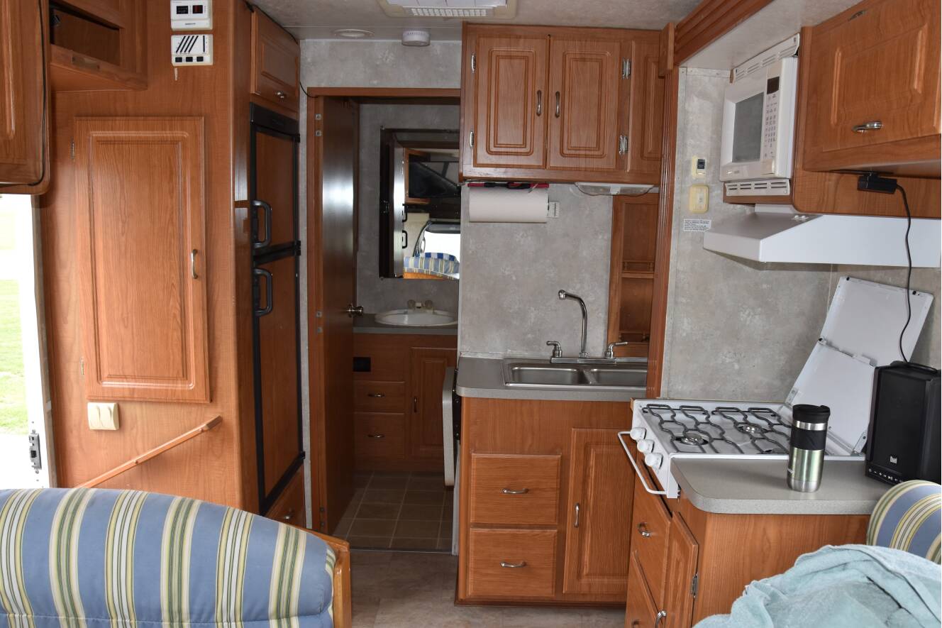 A photo of this 2005 Coachmen FREELANDER 3100SO