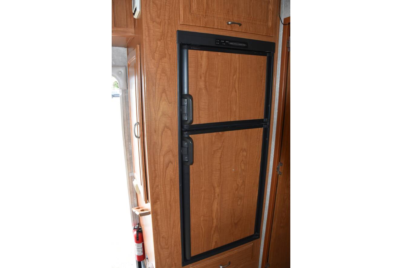 A photo of this 2005 Coachmen FREELANDER 3100SO