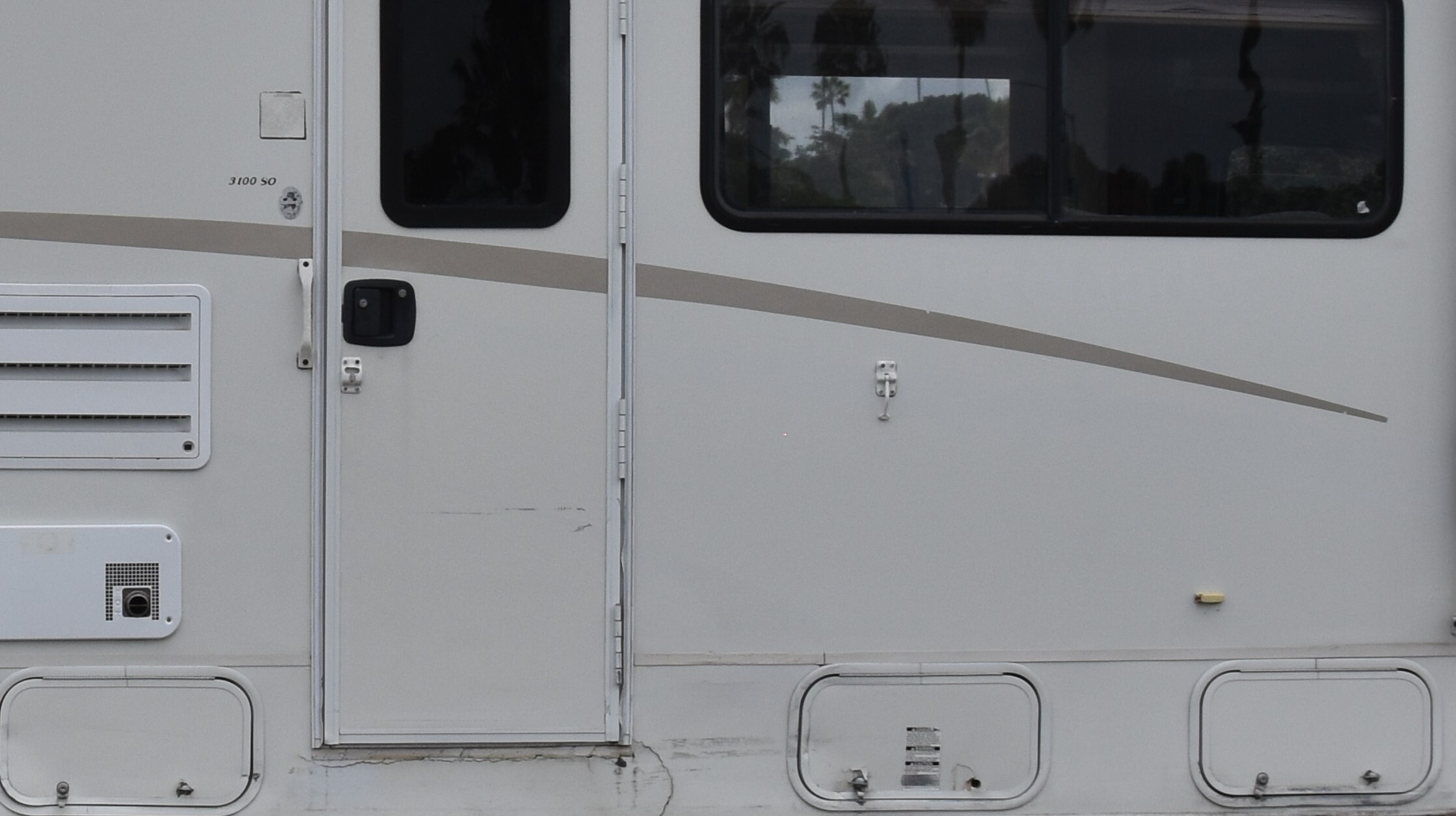 2005 Coachmen FREELANDER 3100SO in san diego CA