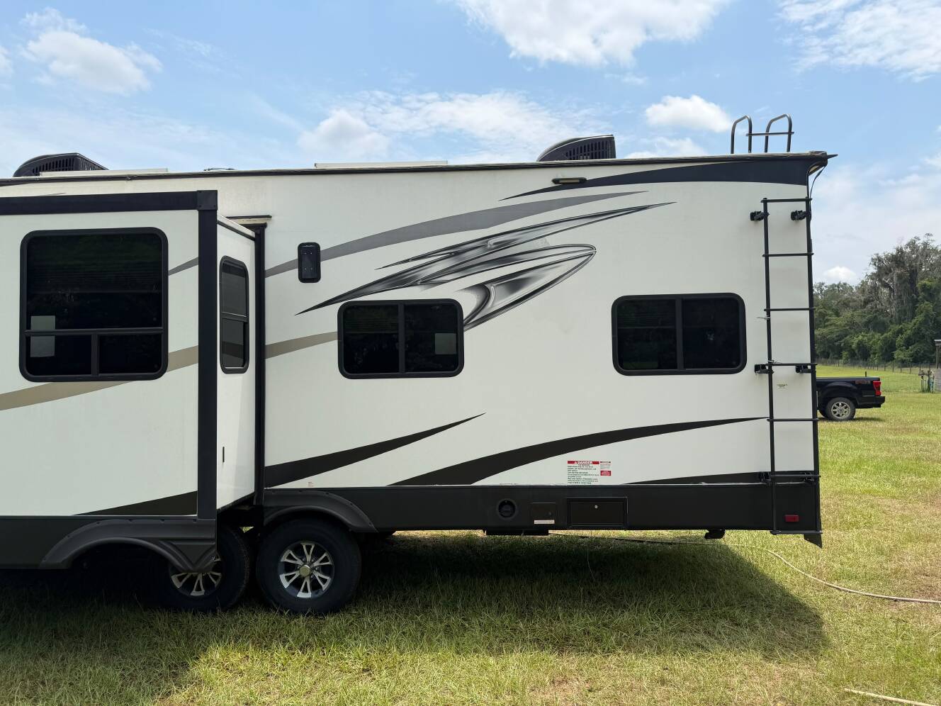 A photo of this 2017 Heartland TORQUE T31