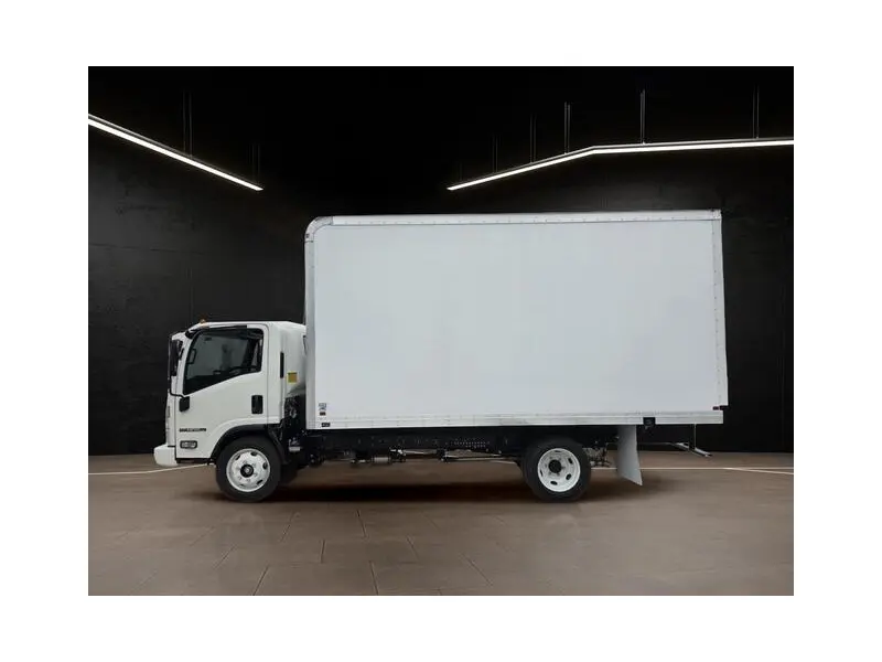 2026 ISUZU NPR HD