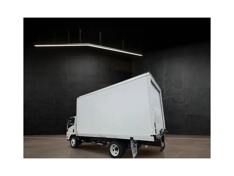 2026 ISUZU NPR HD