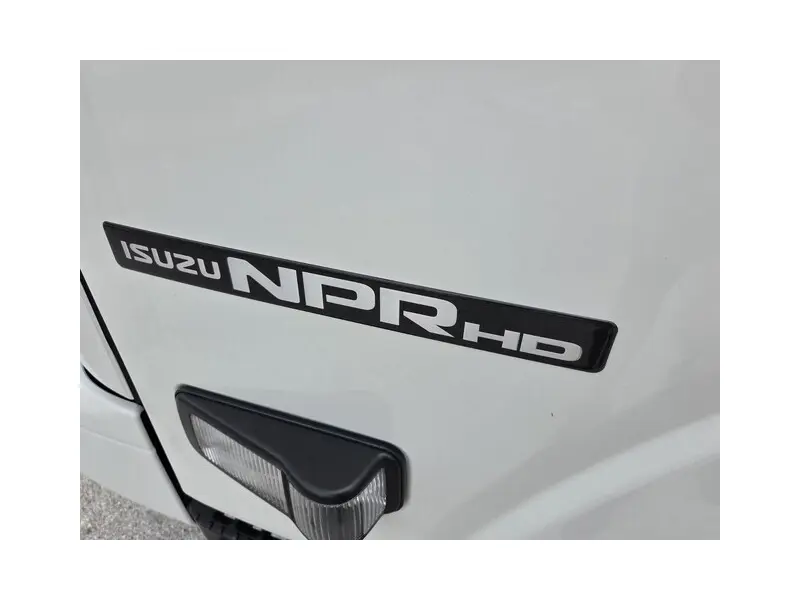 2026 ISUZU NPR HD