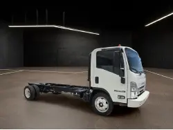 2025 ISUZU NPR HD