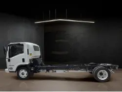2025 ISUZU NPR HD