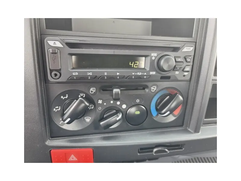 2025 ISUZU NPR HD