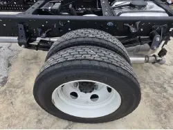 2025 ISUZU NPR HD