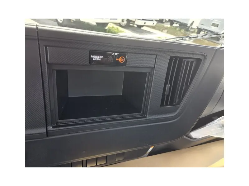 2027 ISUZU NRR