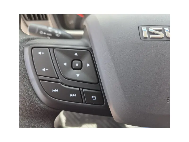 2027 ISUZU NRR