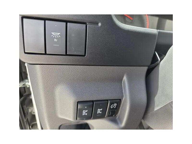 2027 ISUZU NRR