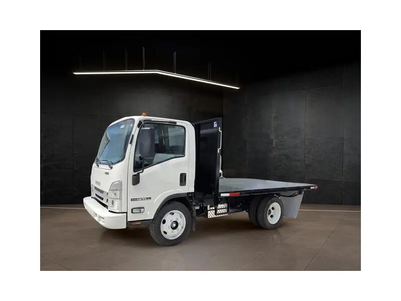 2027 ISUZU NPR HD