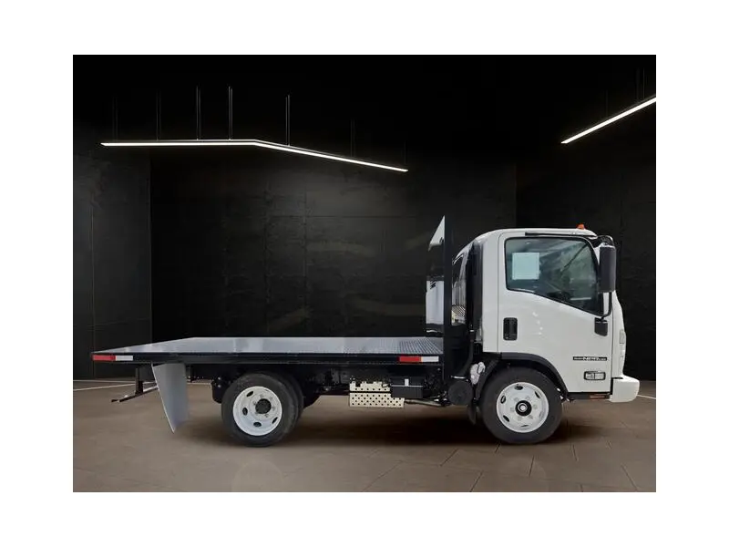 2027 ISUZU NPR HD