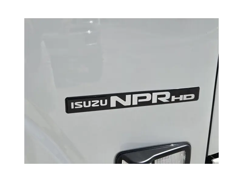 2027 ISUZU NPR HD