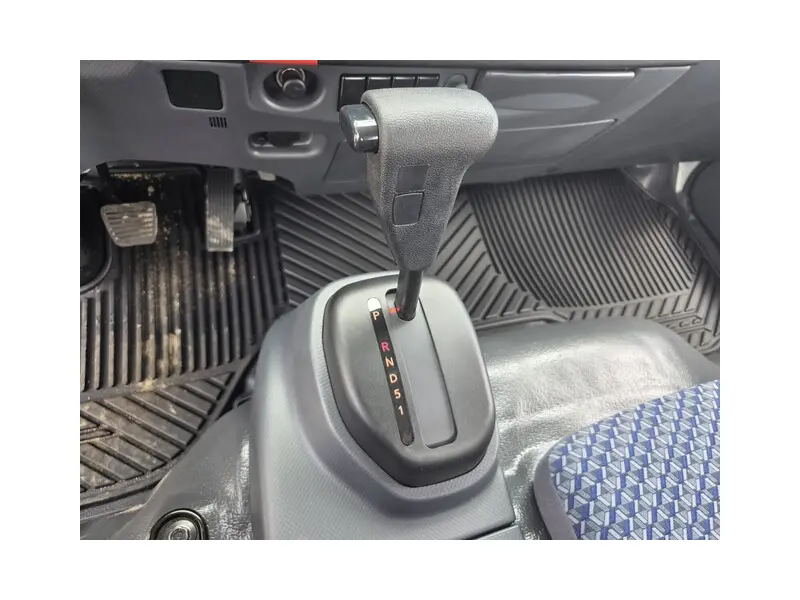 2027 ISUZU NPR HD