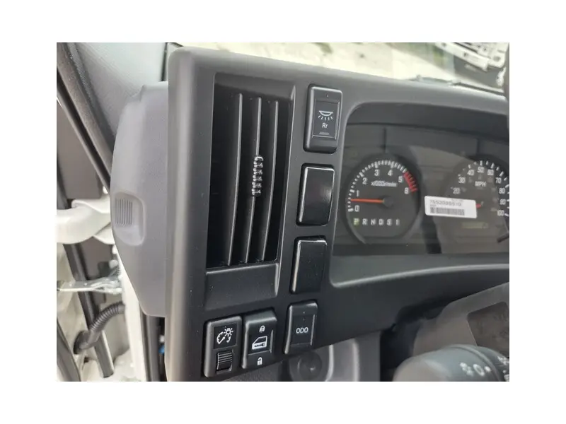 2027 ISUZU NPR HD